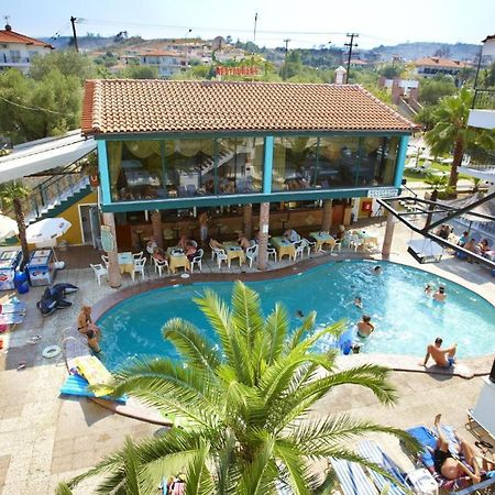 Hanioti Grand Victoria Bagian luar foto