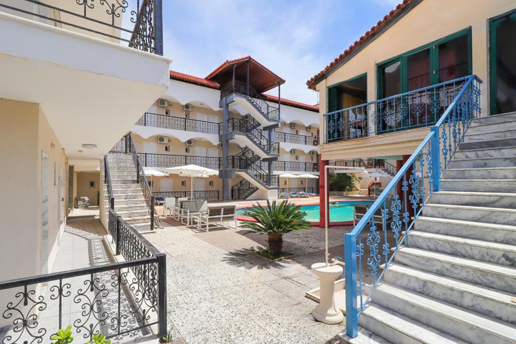 Hanioti Grand Victoria Bagian luar foto